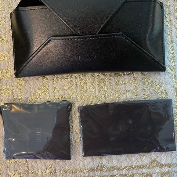 Christian Dior Sunglasses - Picture 5 of 5